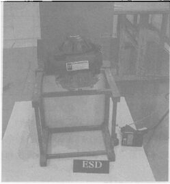 圖4、伊藤汽油發(fā)電機(jī)靜電放電測試示意圖